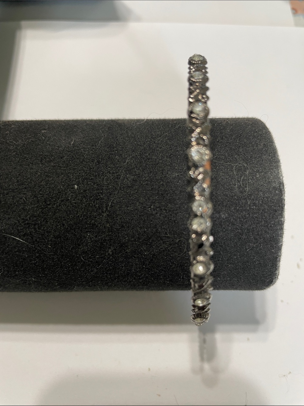 Elegant Silver-Tone Crystal Bangle Bracelet D’s